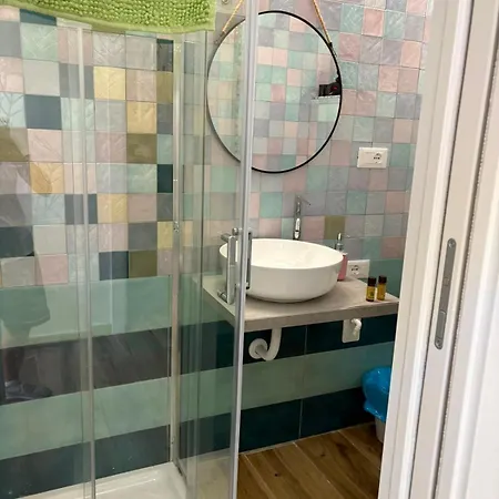 I Quattro Teatri * باري